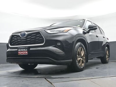 2023 Toyota Highlander Hybrid Bronze Edition