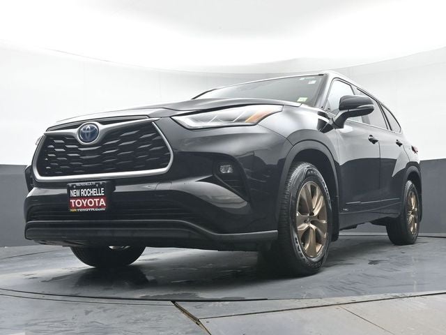 2023 Toyota Highlander Hybrid Bronze Edition