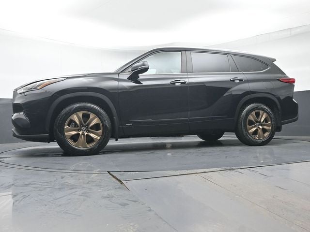 2023 Toyota Highlander Hybrid Bronze Edition