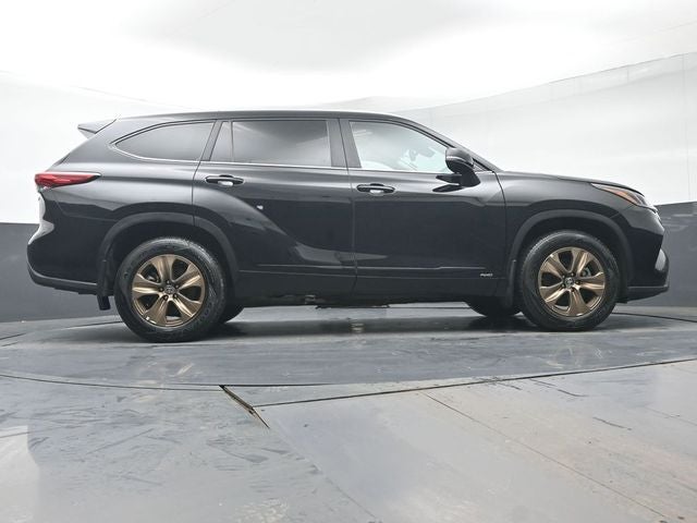 2023 Toyota Highlander Hybrid Bronze Edition