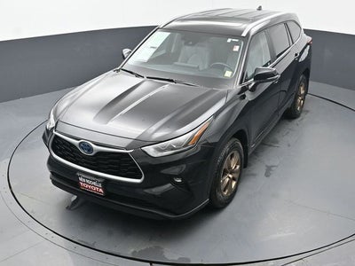 2023 Toyota Highlander Hybrid Bronze Edition