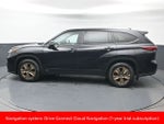 2023 Toyota Highlander Hybrid Bronze Edition