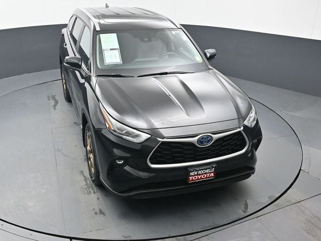 2023 Toyota Highlander Hybrid Bronze Edition