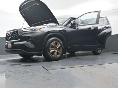 2023 Toyota Highlander Hybrid Bronze Edition