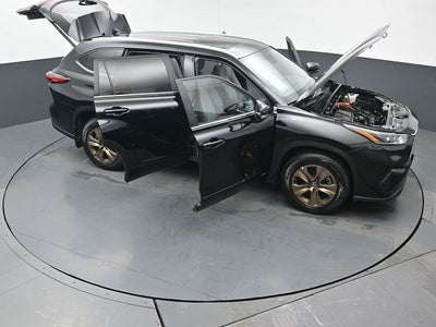 2023 Toyota Highlander Hybrid Bronze Edition