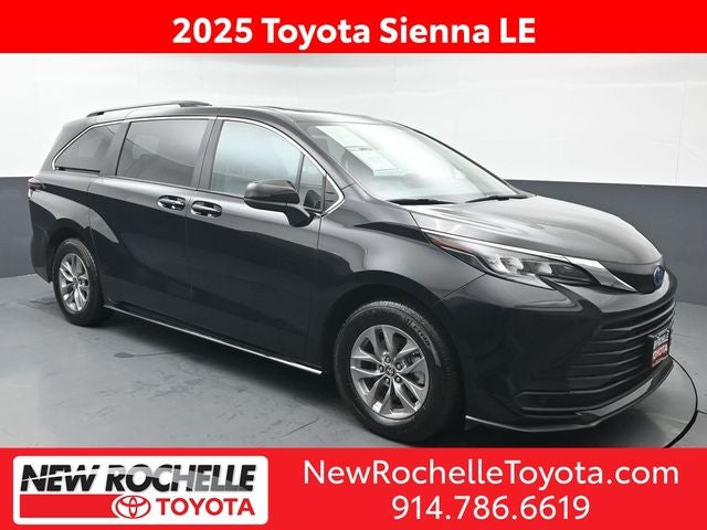 2025 Toyota Sienna LE 8 Passenger