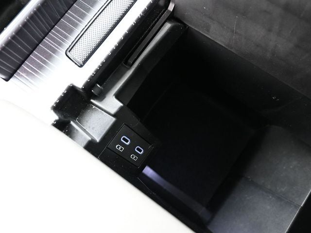 2025 Toyota Sienna LE 8 Passenger