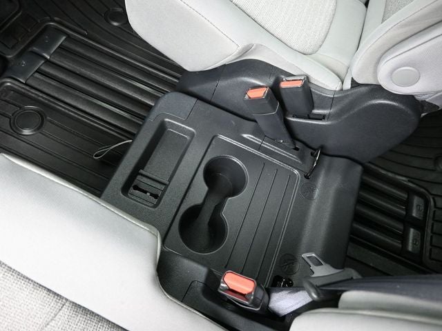 2025 Toyota Sienna LE 8 Passenger