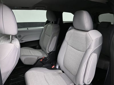 2025 Toyota Sienna LE 8 Passenger