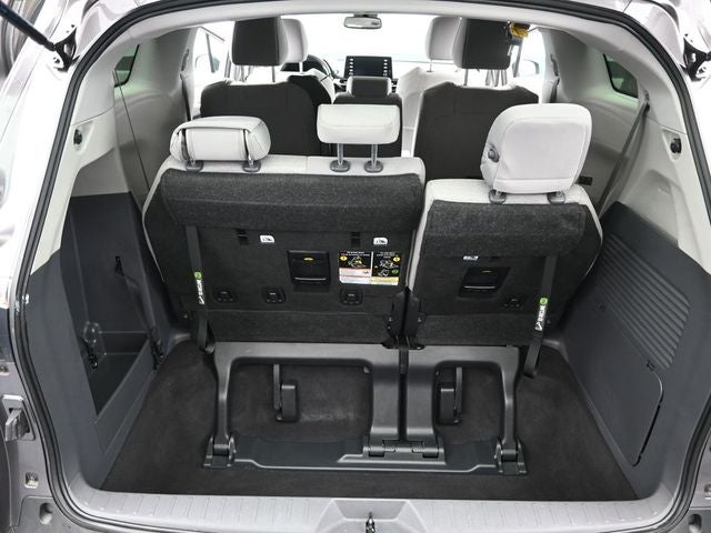 2024 Toyota Sienna LE 8 Passenger