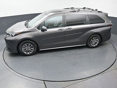 2024 Toyota Sienna LE 8 Passenger