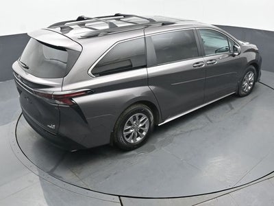 2024 Toyota Sienna LE 8 Passenger