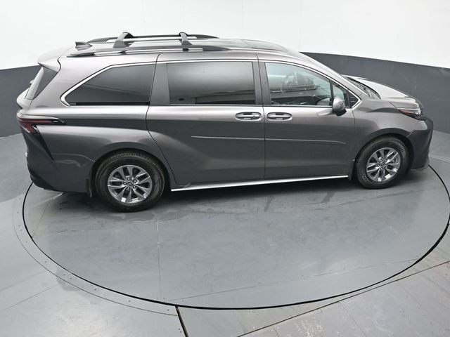 2024 Toyota Sienna LE 8 Passenger