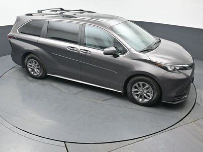 2024 Toyota Sienna LE 8 Passenger