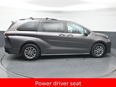 2024 Toyota Sienna LE 8 Passenger