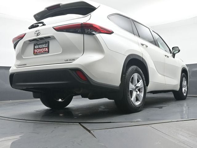 2021 Toyota Highlander LE