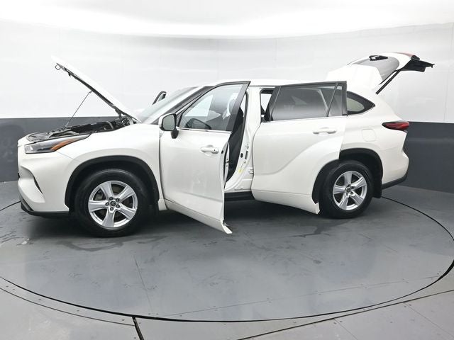 2021 Toyota Highlander LE