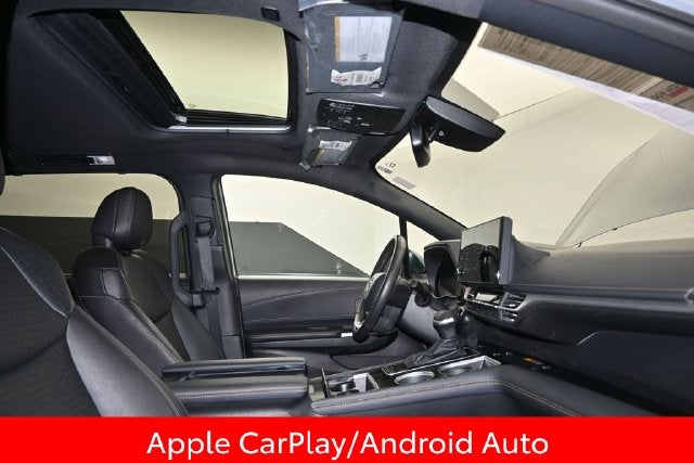 2025 Toyota Sienna Woodland Edition 7 Passenger