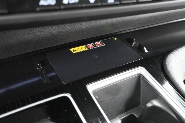2025 Toyota Sienna Woodland Edition 7 Passenger