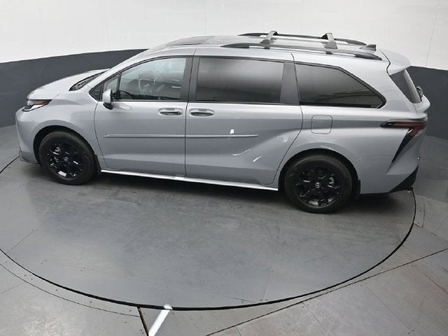 2025 Toyota Sienna Woodland Edition 7 Passenger