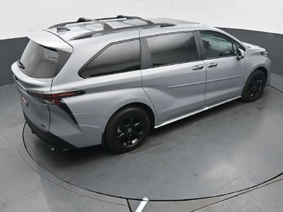 2025 Toyota Sienna Woodland Edition 7 Passenger