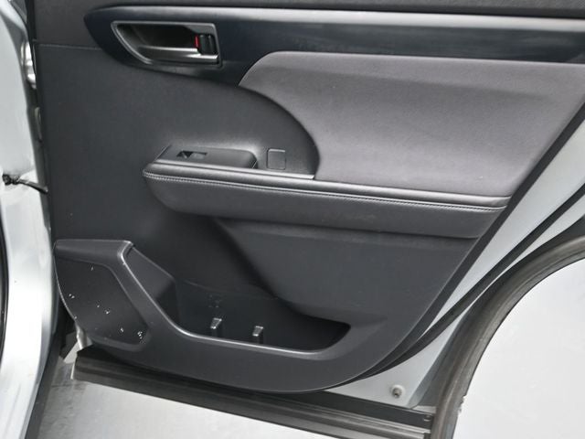 2020 Toyota Highlander L