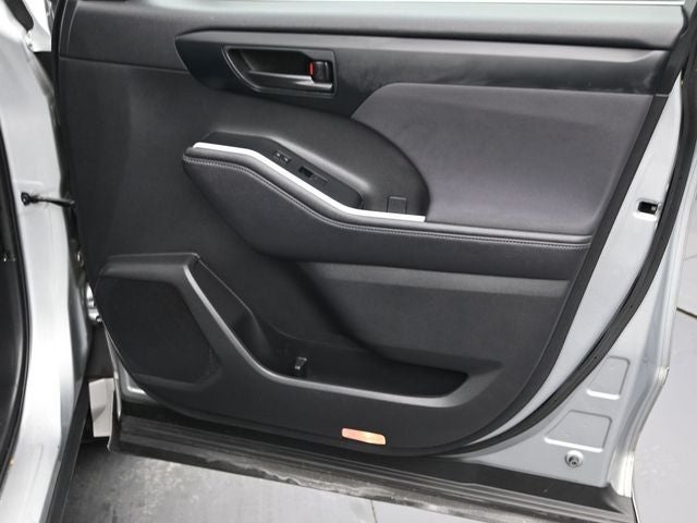 2020 Toyota Highlander L