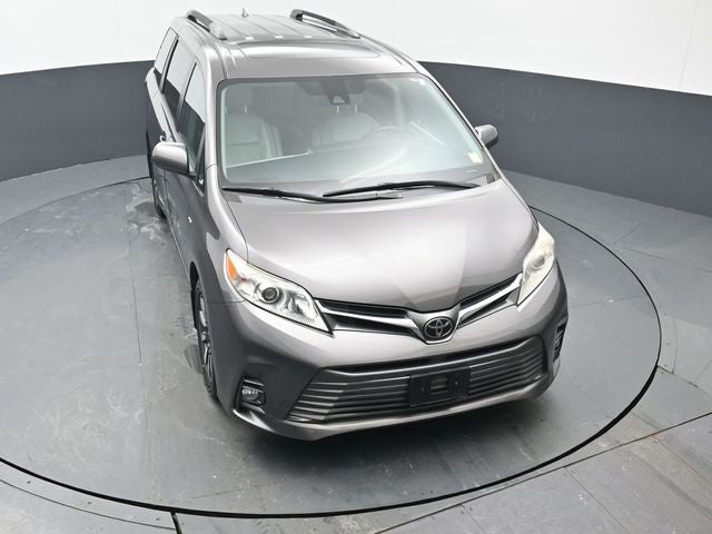 2018 Toyota Sienna XLE 7 Passenger