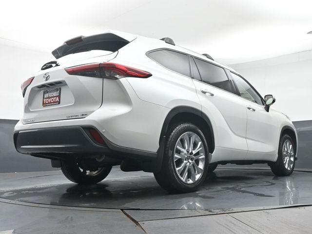 2022 Toyota Highlander Limited