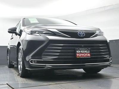 2024 Toyota Sienna Platinum 7 Passenger