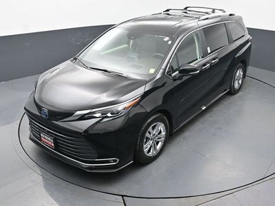 2024 Toyota Sienna Platinum 7 Passenger