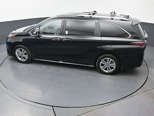 2024 Toyota Sienna Platinum 7 Passenger