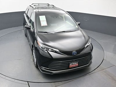 2024 Toyota Sienna Platinum 7 Passenger