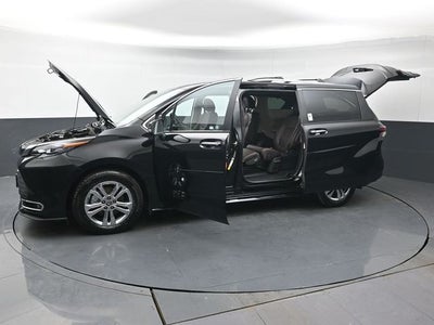 2024 Toyota Sienna Platinum 7 Passenger
