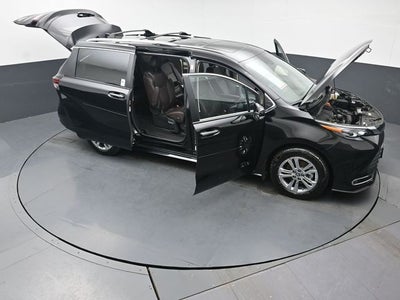 2024 Toyota Sienna Platinum 7 Passenger