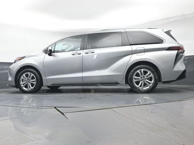 2023 Toyota Sienna Platinum 7 Passenger