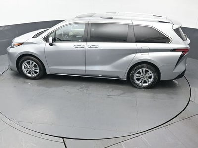 2023 Toyota Sienna Platinum 7 Passenger