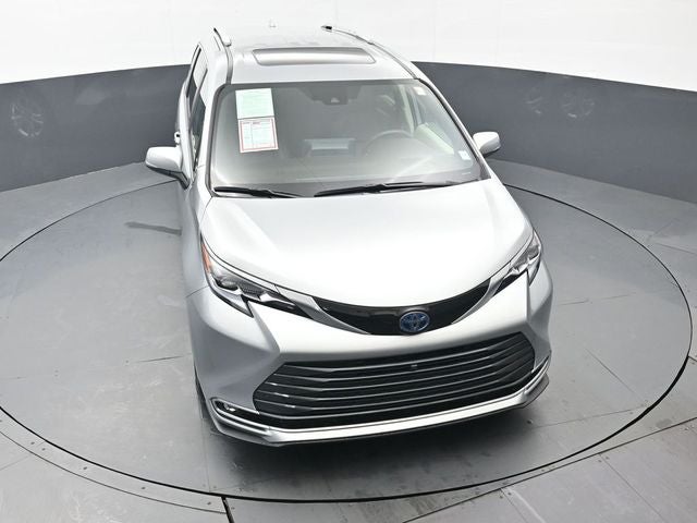 2023 Toyota Sienna Platinum 7 Passenger