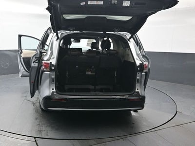 2023 Toyota Sienna Platinum 7 Passenger