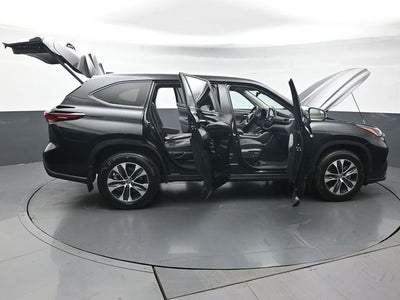2026 Toyota Highlander Hybrid XLE