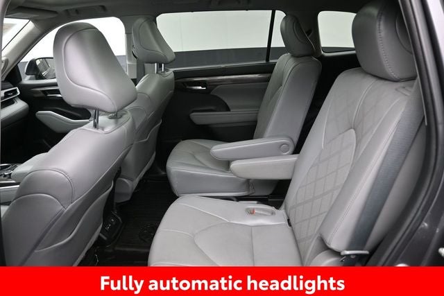 2023 Toyota Highlander Platinum