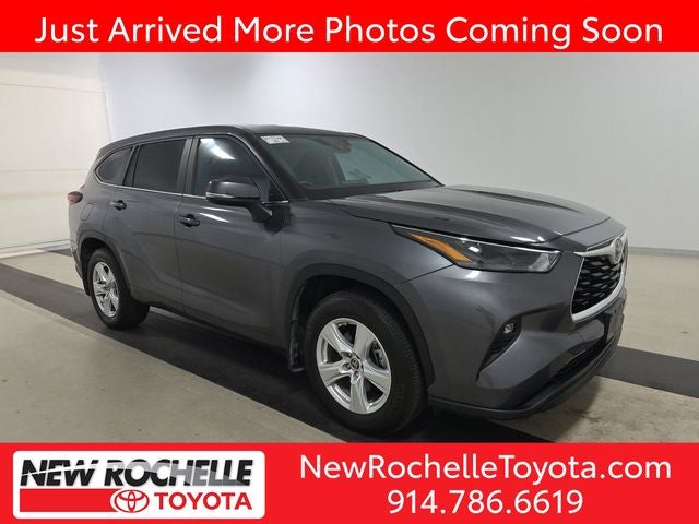 2024 Toyota Highlander LE AWD's photo
