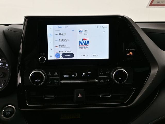 2025 Toyota Highlander LE