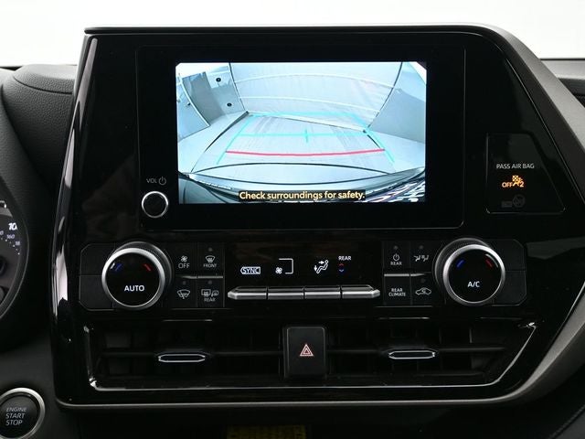 2025 Toyota Highlander LE