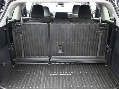 2025 Toyota Highlander LE