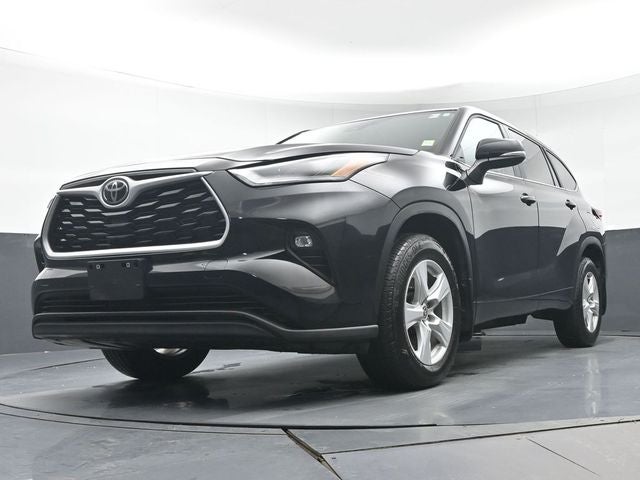 2025 Toyota Highlander LE