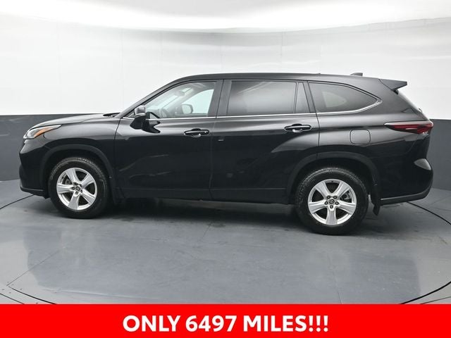 2025 Toyota Highlander LE