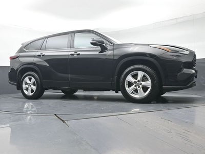 2025 Toyota Highlander LE