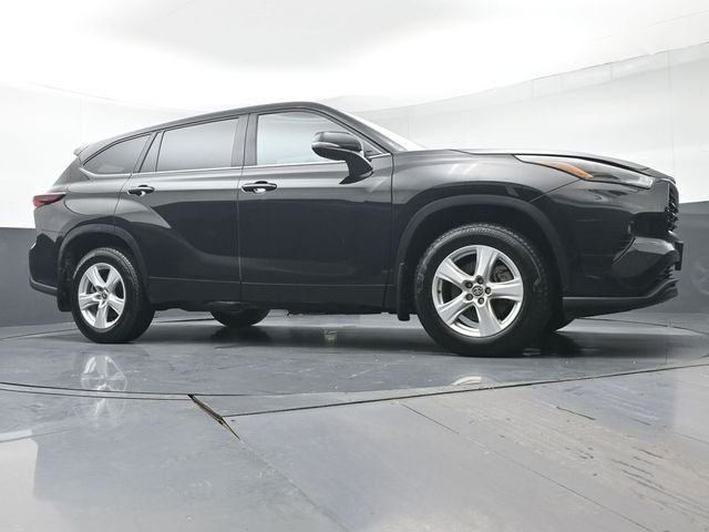 2025 Toyota Highlander LE