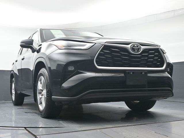 2025 Toyota Highlander LE